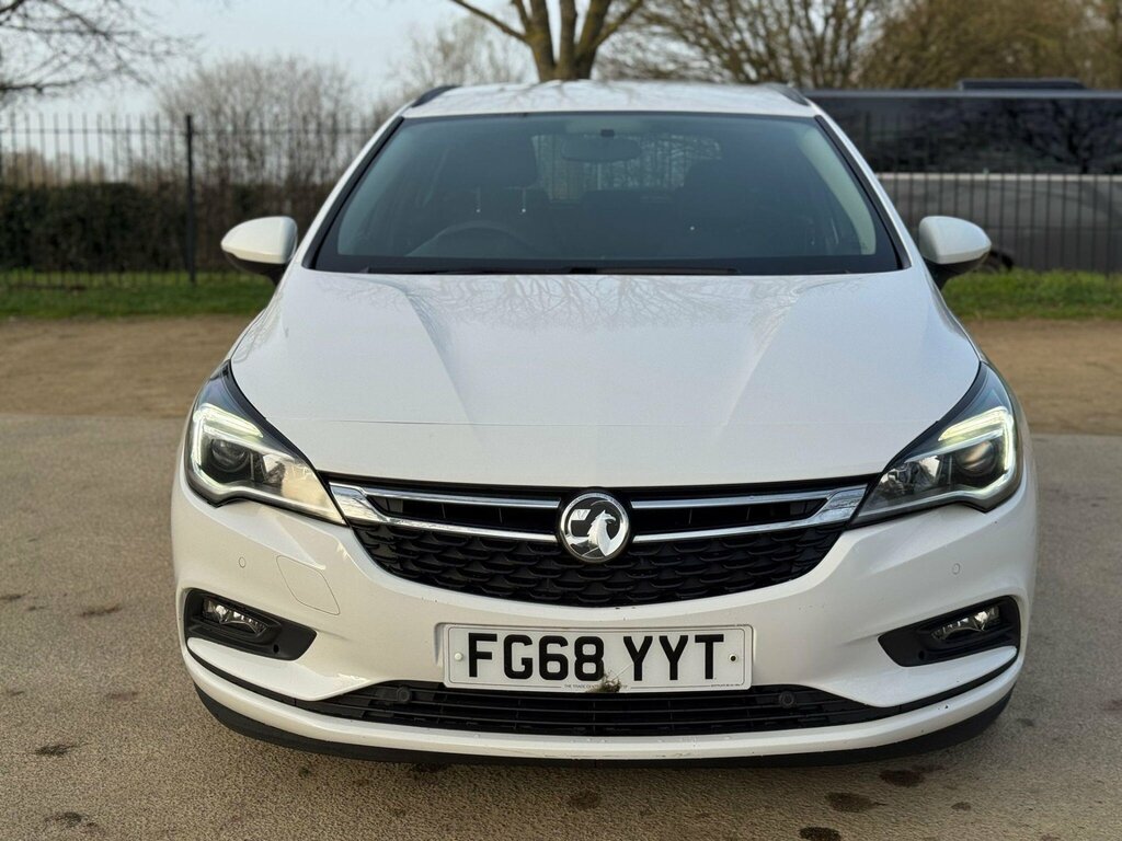 Vauxhall Astra 1.6 Cdti Ecotec Blueinjection Design Sports Tourer FG68YYT White #5