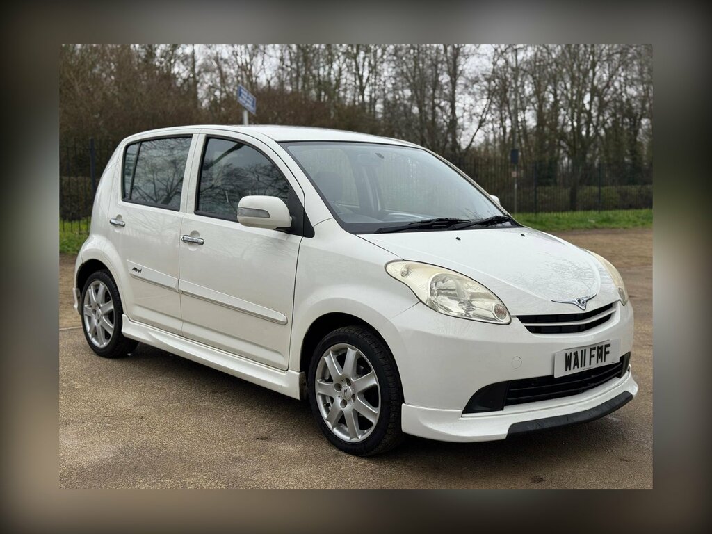 Perodua Myvi 1.3 Sxi Sport White