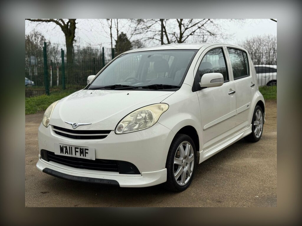 Perodua Myvi 1.3 Sxi Sport White #2