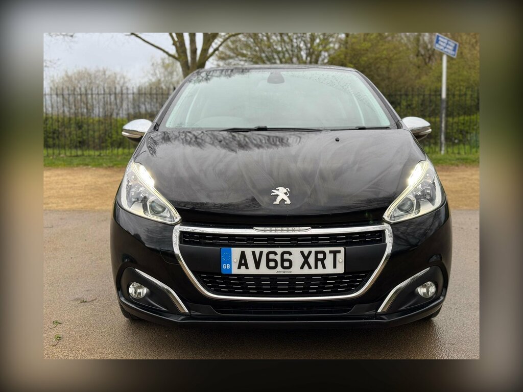Peugeot 208 1.2 Puretech Allure Euro 6 AV66XRT Black #5