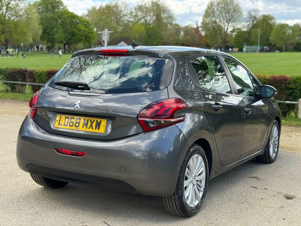 Peugeot 208 1.2 Puretech Signature Euro 6 Ss LD68MXW Grey #4
