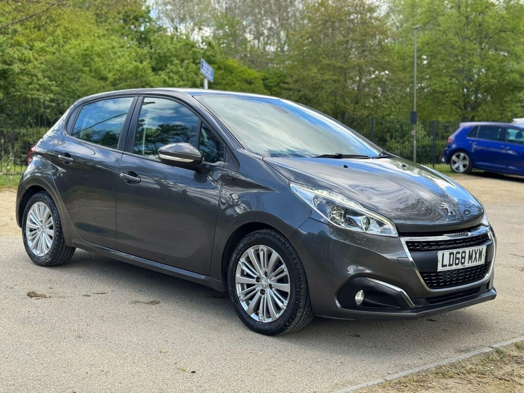Peugeot 208 1.2 Puretech Signature Euro 6 Ss Grey
