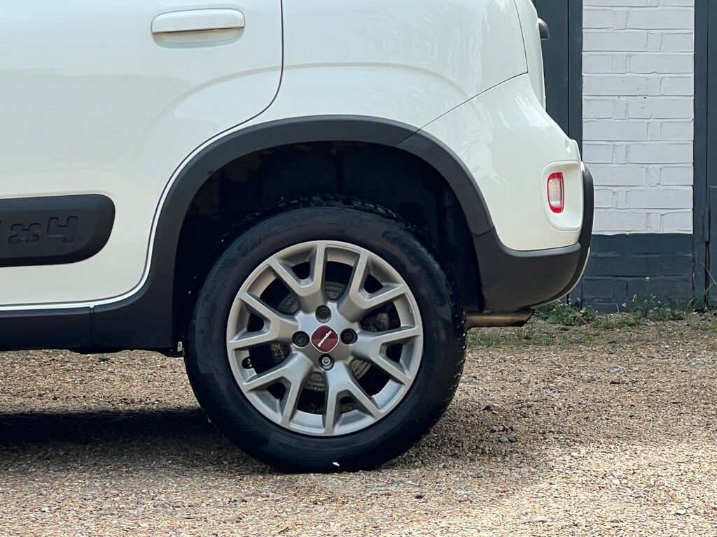 Fiat Panda 0.9 Twinair 4X4 Hatchback Euro 6 YK19EWZ White #5