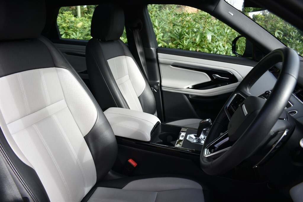 Land Rover Range Rover Evoque 2.0 L R-dynamic Ssliding Panoramic Sunroof Black #2