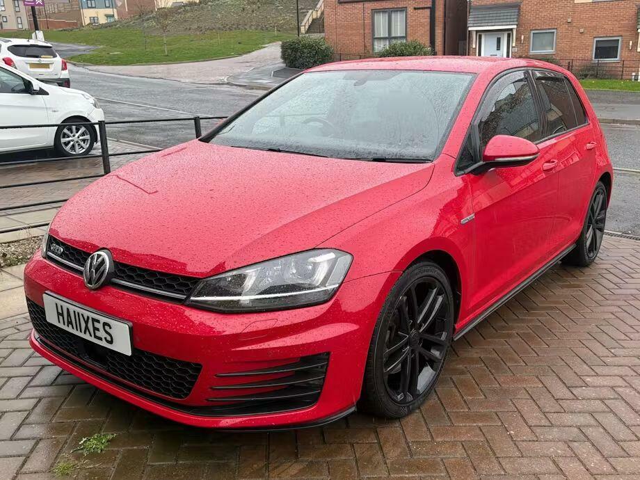 Volkswagen Golf 2.0 Tdi Bluemotion Tech Gtd Euro 6 Ss HA11XES Red #2