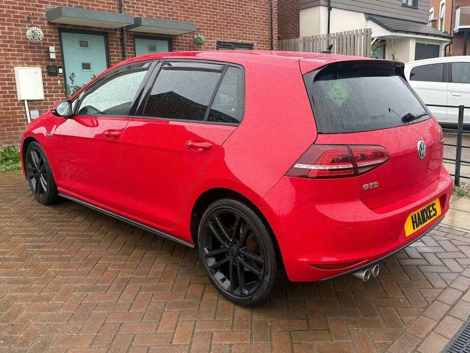 Volkswagen Golf 2.0 Tdi Bluemotion Tech Gtd Euro 6 Ss HA11XES Red #3