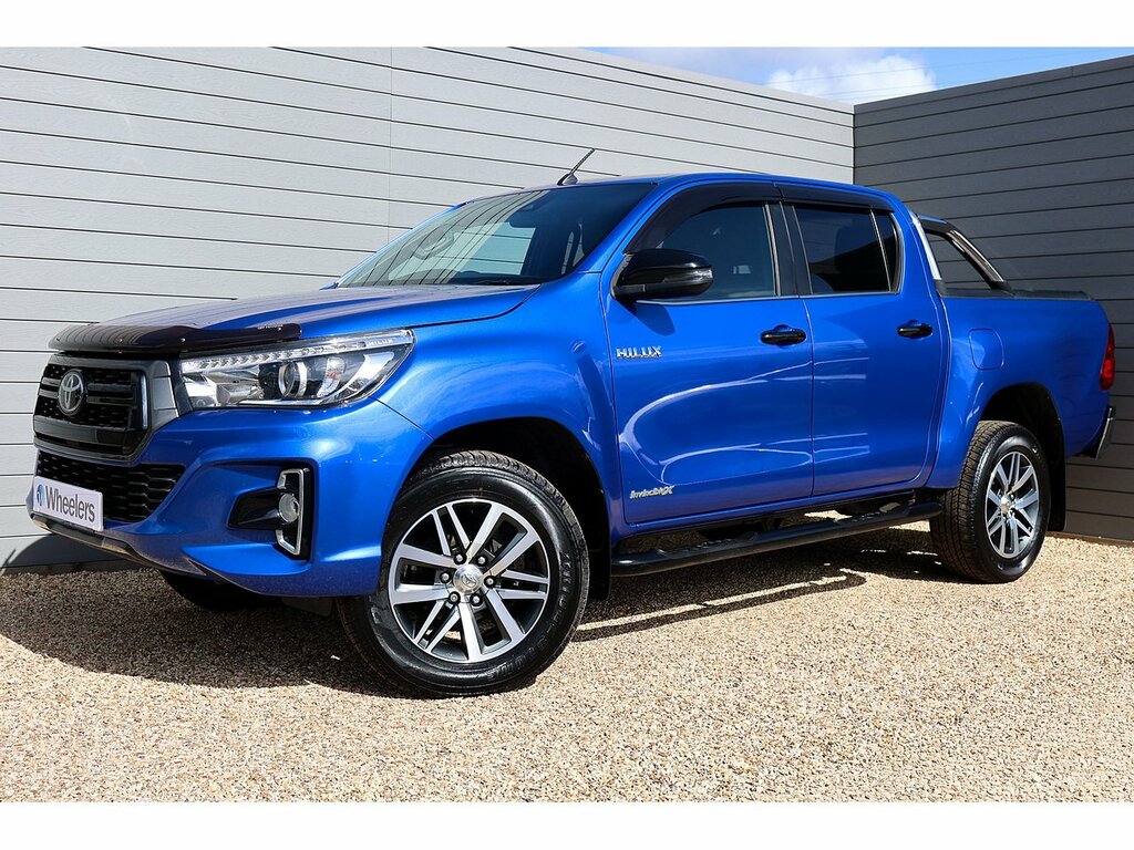 Toyota HILUX D-4d Invincible X Blue