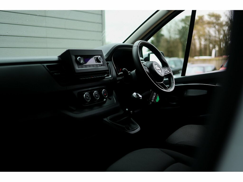 Nissan Primastar Dci 28 Acenta BT72PZA White #2