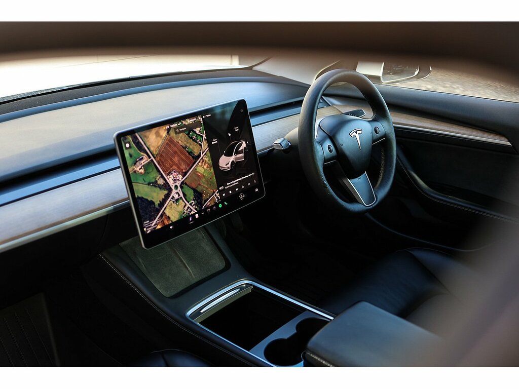 Tesla Model 3 Long Range WN72YFC White #2