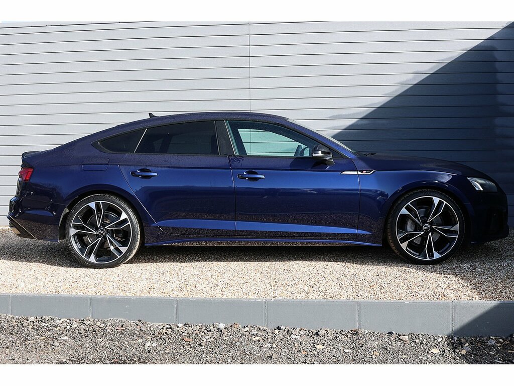 Audi A5 Tfsi Black Edition DE72HKW Blue #6
