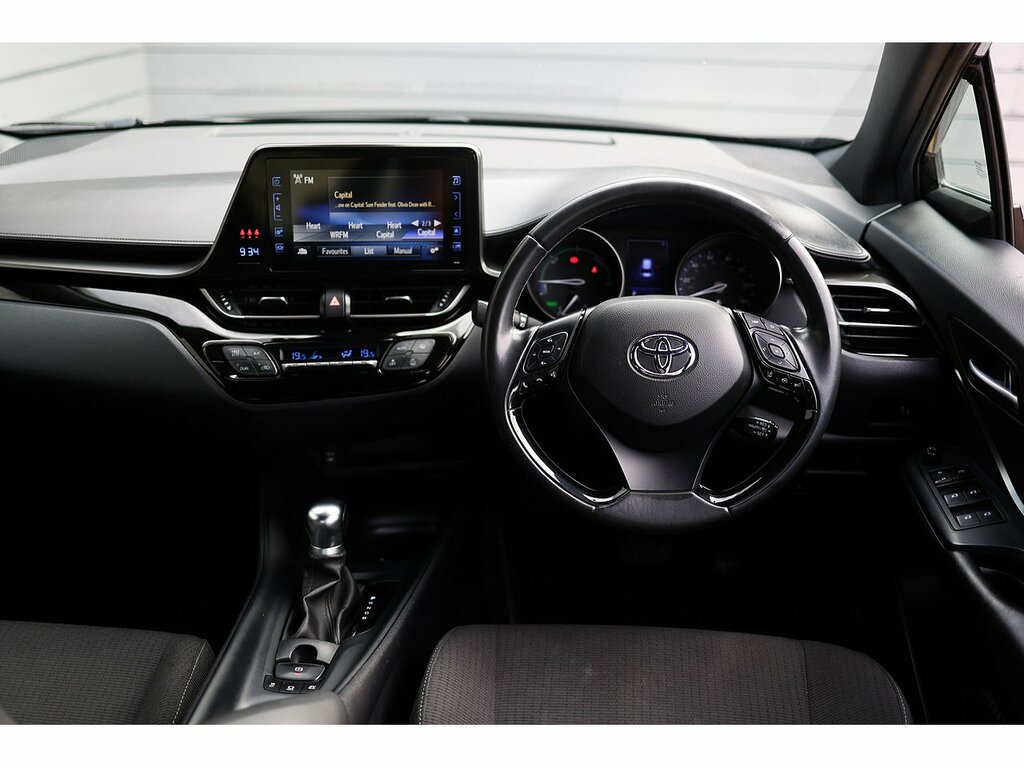 Toyota C-Hr Vvt-h Icon HY19RXN Black #2