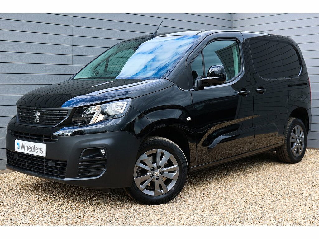 Peugeot Partner Bluehdi 1000 Asphalt Premium Black