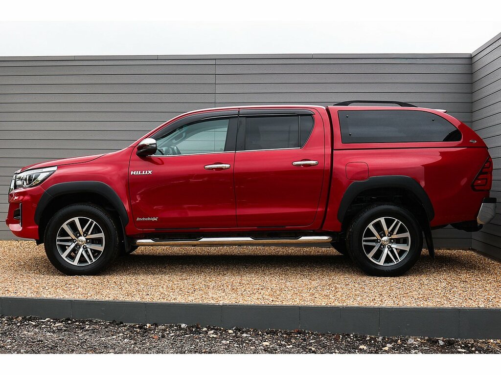 Toyota HILUX D-4d Invincible X FY68JDJ Red #5