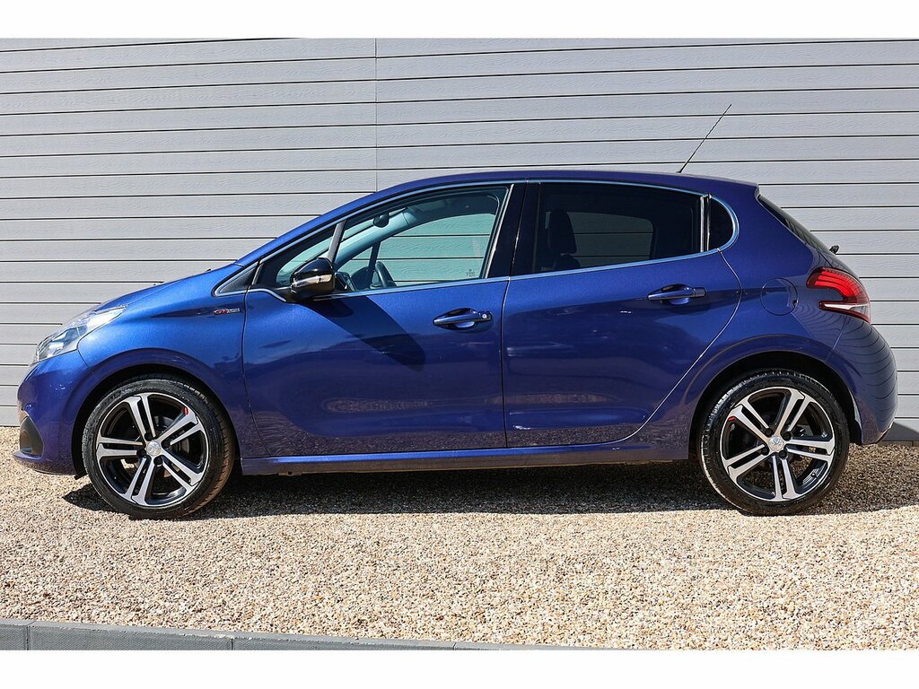 Peugeot 208 Puretech Gt Line KF66GCY Blue #5