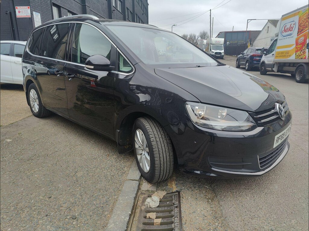 Volkswagen Sharan 2.0 Tdi Bluemotion Tech Se Nav Dsg Euro 6 Ss Black #2