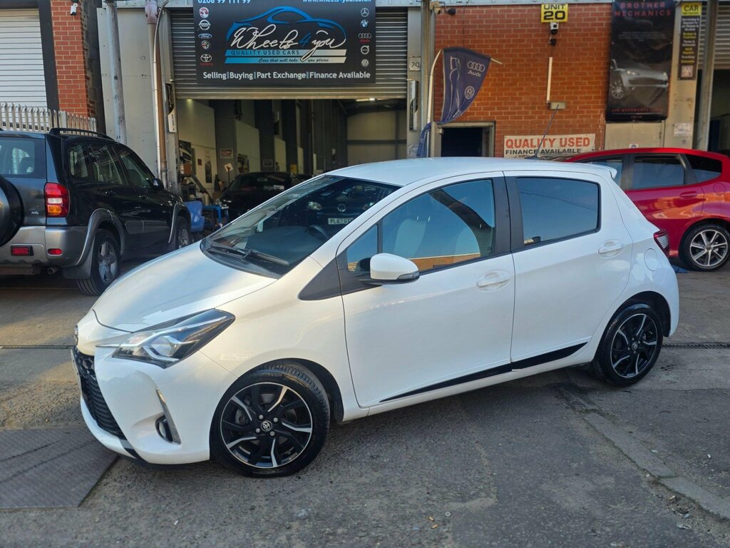 Toyota Yaris 1.5 Vvt-i Design Euro 6 White