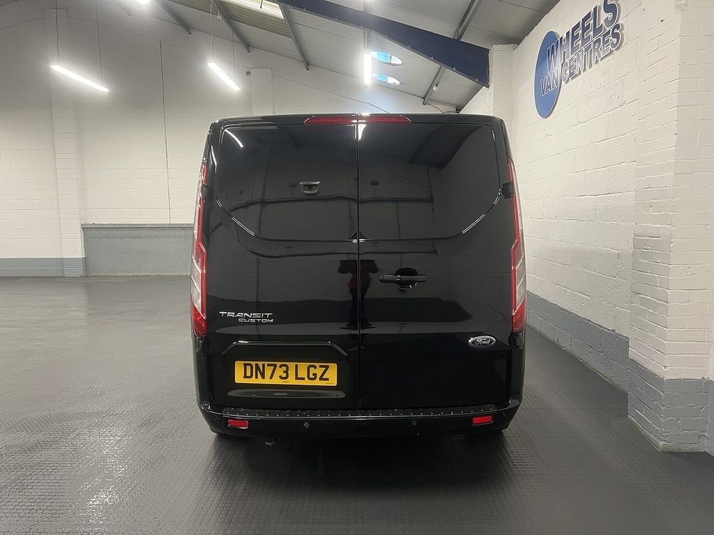 Ford Transit Custom 2.0 300 Ecoblue Limited Panel Van Manua DN73LGZ Black #4