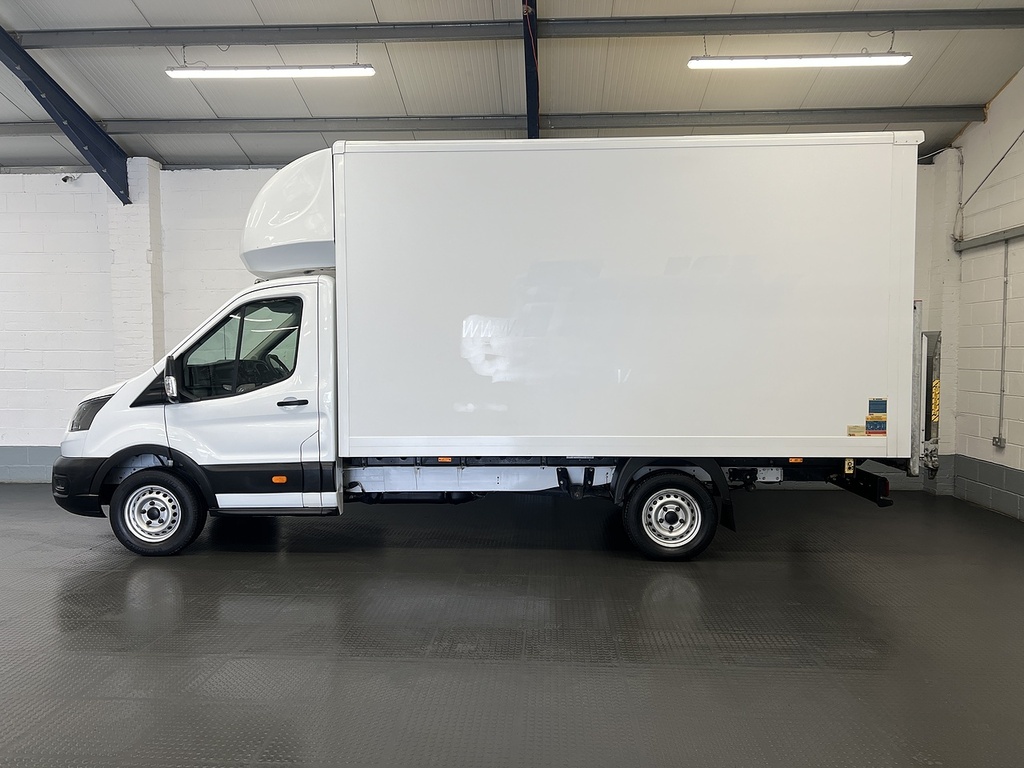Ford Transit Custom 350 Ecoblue Leader 2.0 Luton HV71XBK White #2