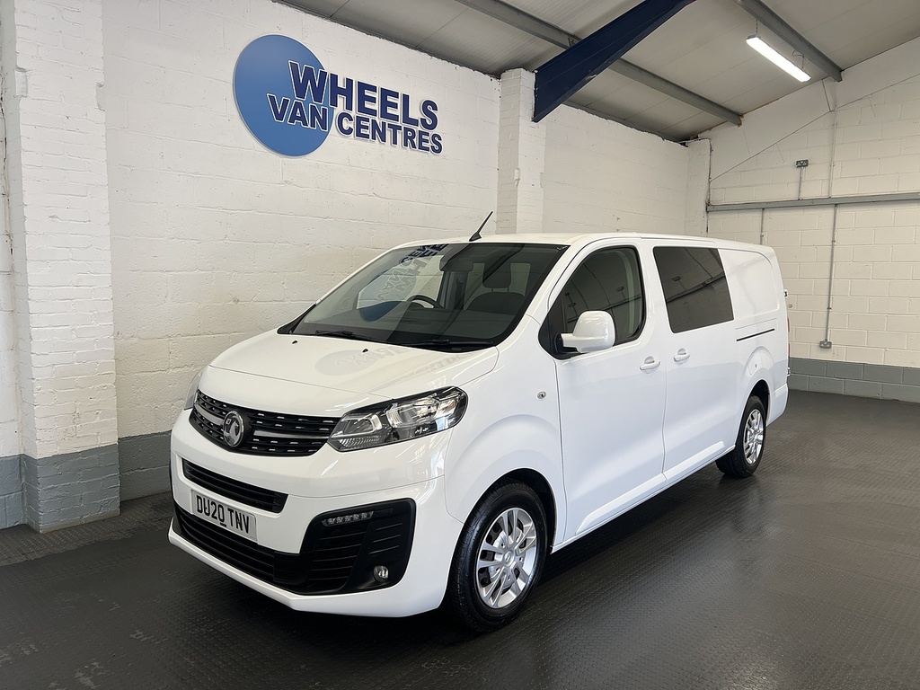 Vauxhall Vivaro 2.0 Turbo D 3100 Sportive Crew Van Double Cab White