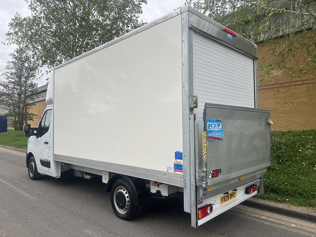 Renault Master Dci Energy 35 Start 2.3 Luton FX25BFL White #3