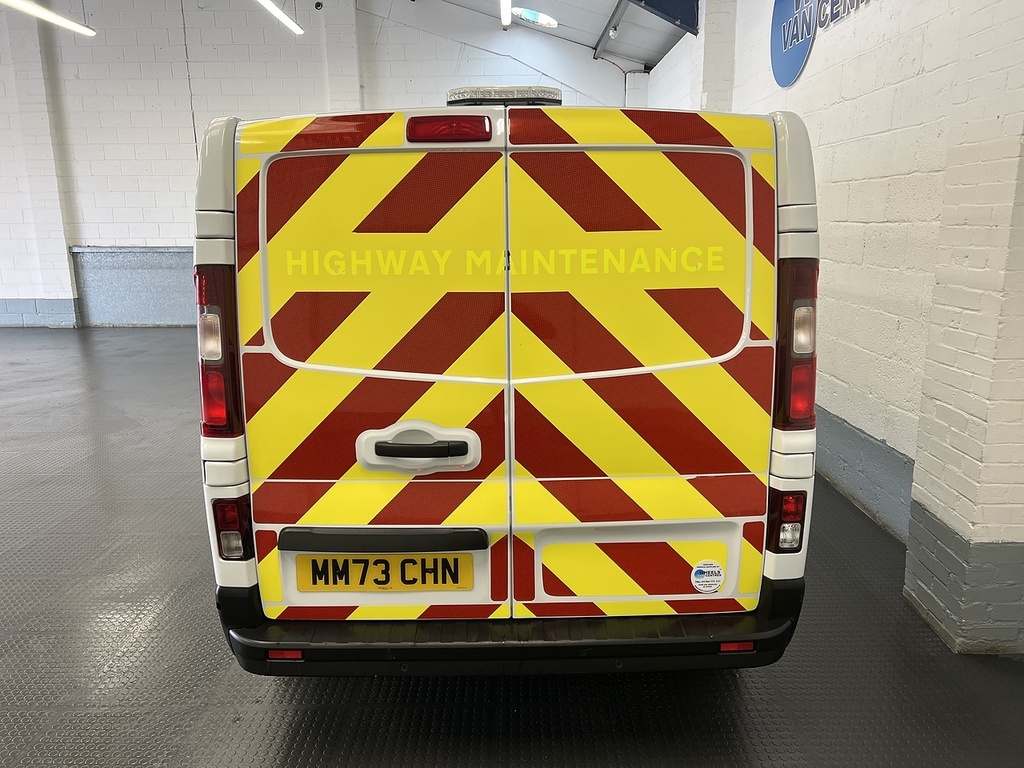 Renault Trafic 2.0 Dci Blue Ll30 Advance Panel Van Man MM73CHN White #4