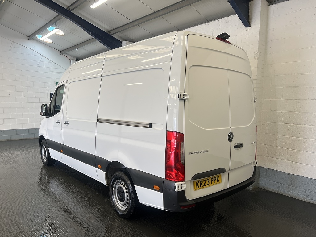 Mercedes-Benz Sprinter 2.0 315 Cdi Progressive Panel Van Manua KR23PPK White #3