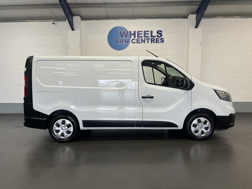 Renault Trafic 2.0 Dci Blue Sl28 Business Panel Van Ma VN72HNJ White #6