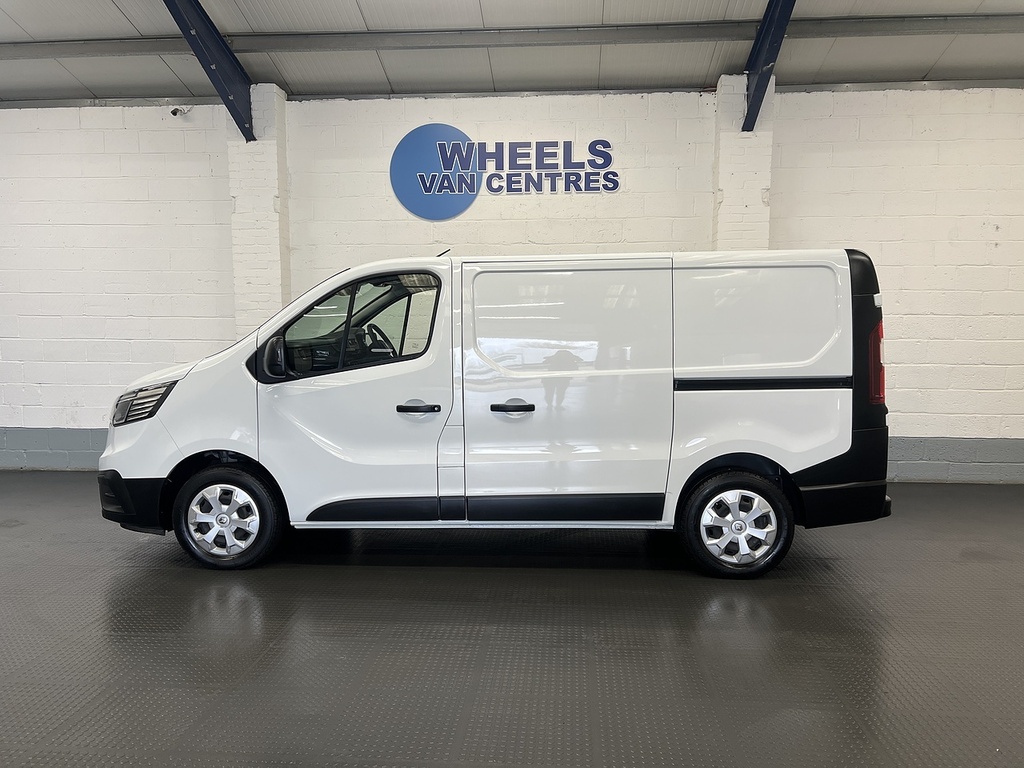 Renault Trafic 2.0 Dci Blue Sl28 Business Panel Van Ma VN72HNJ White #2