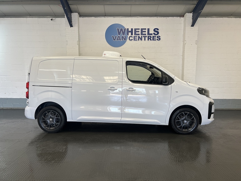 Vauxhall Vivaro 1.5 Turbo D Pro Panel Van 6Dr Swb Eu DS74OXJ White #6