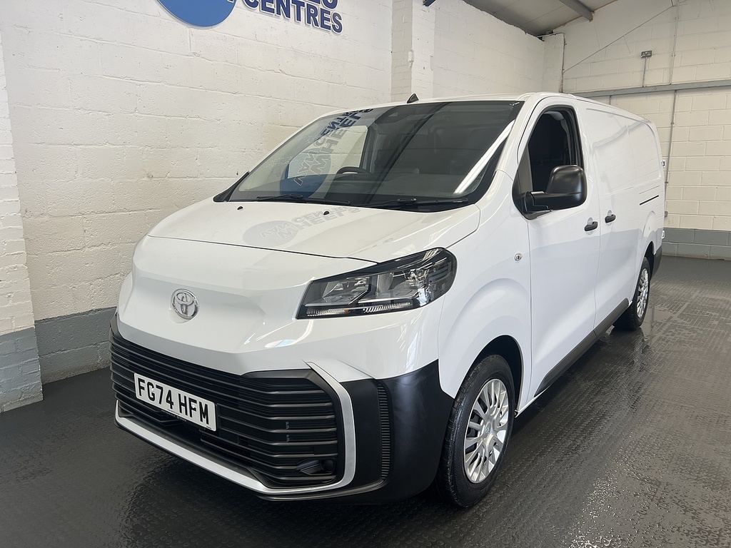 Toyota PROACE 2.0D Icon Long Panel Van 6Dr Lwb Eur White