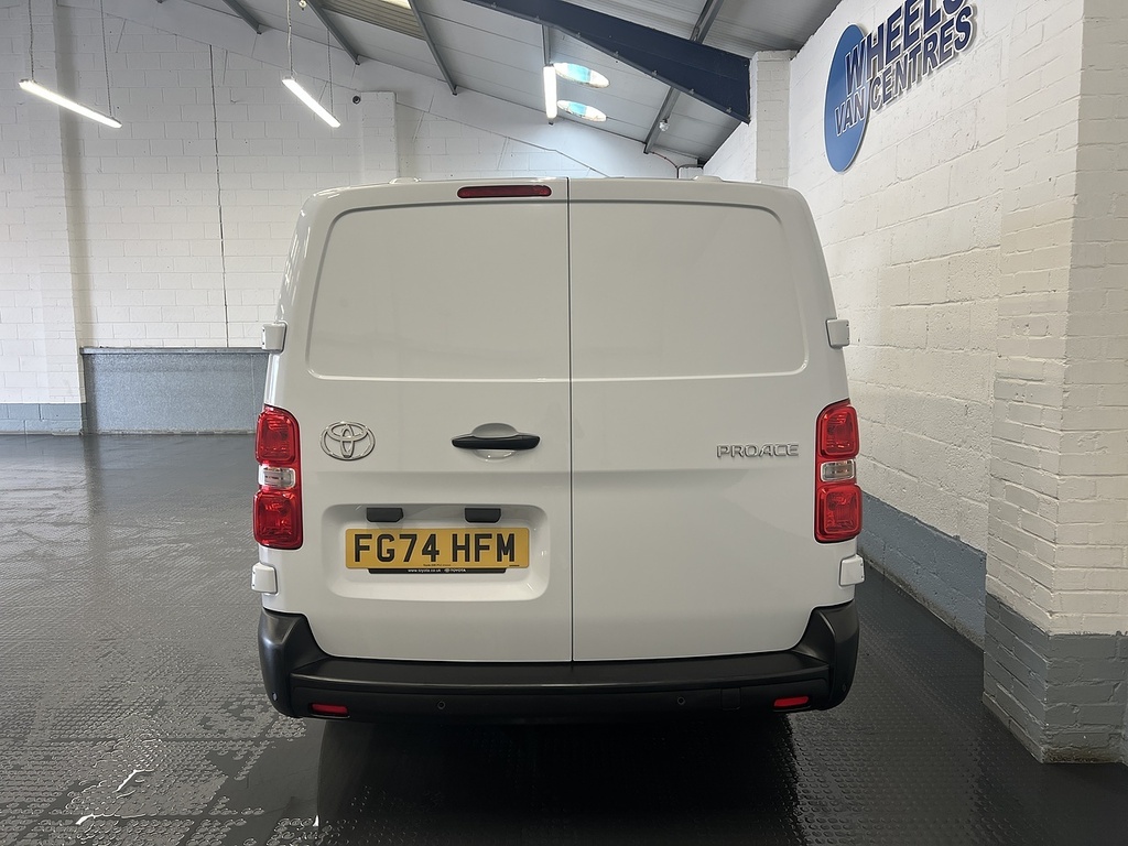 Toyota PROACE 2.0D Icon Long Panel Van 6Dr Lwb Eur FG74HFM White #4