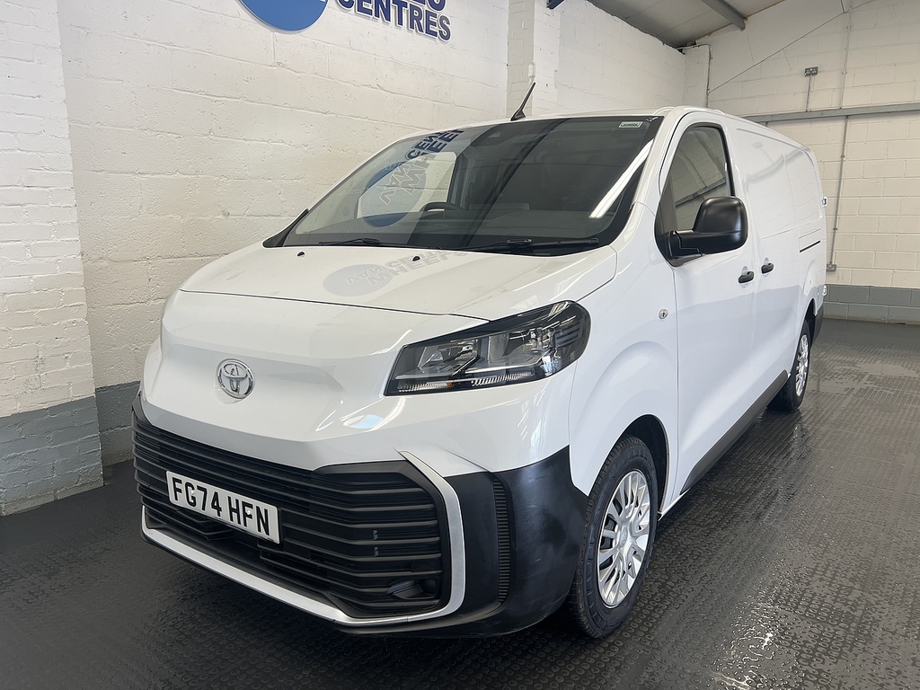 Toyota PROACE 2.0D Icon Long Panel Van 6Dr Lwb Eur White