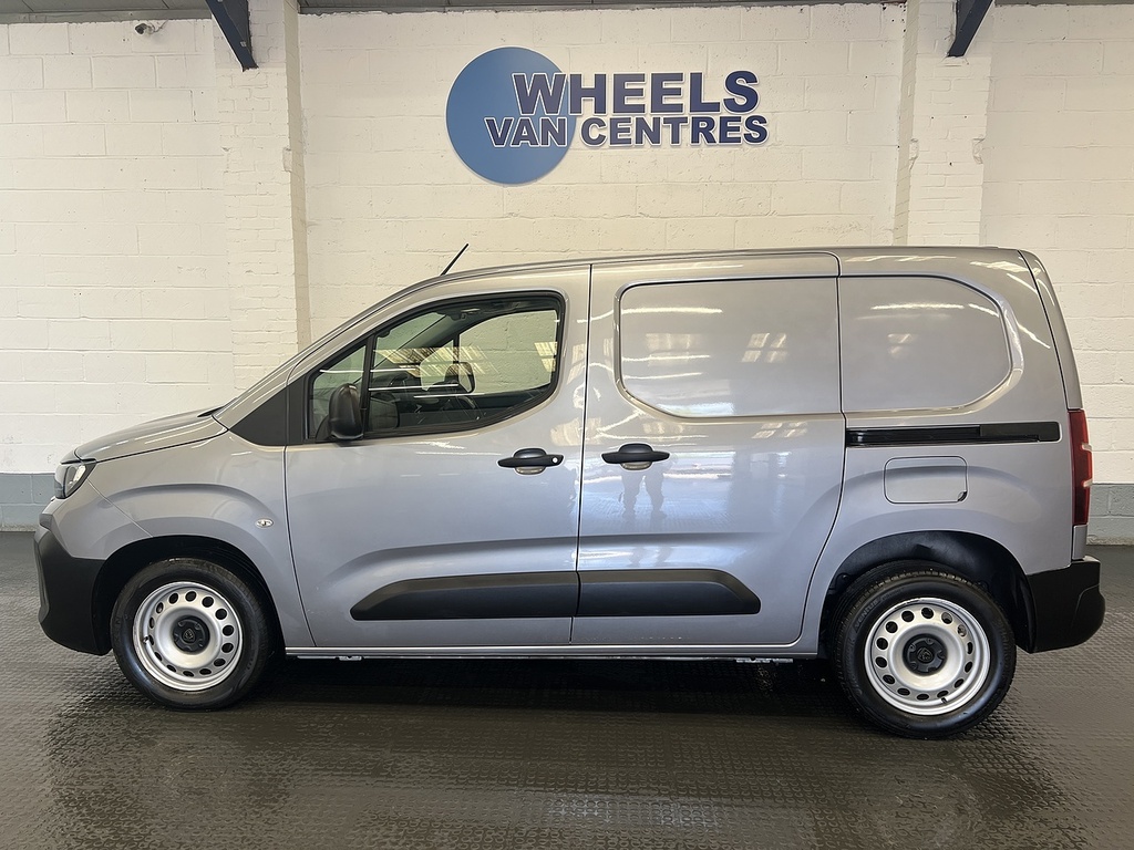 Peugeot Partner 1.5 Bluehdi 1000 Professional Standard Panel Van 5 CE74YDU Grey #2