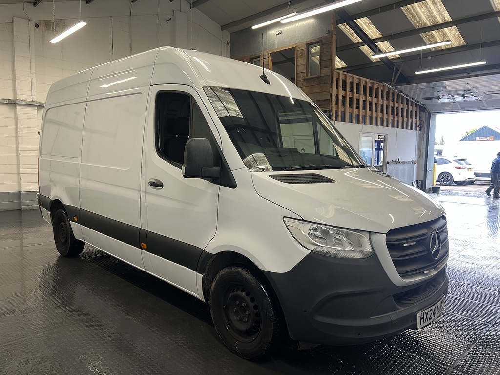 Mercedes-Benz Sprinter 2.0 317 Cdi Premium Panel Van HX24UMO White #4