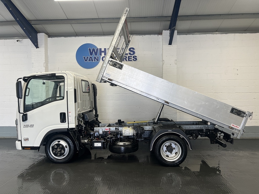Isuzu  3L 3L 148 Bhp White #2