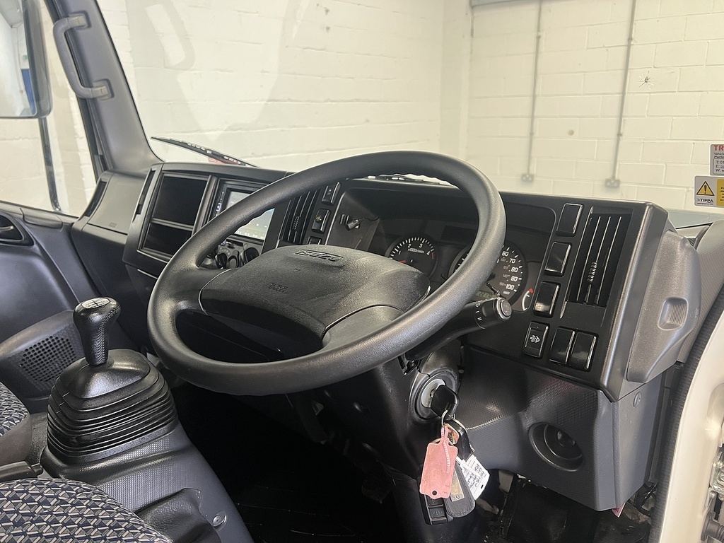 Isuzu  3L 3L 148 Bhp White #8