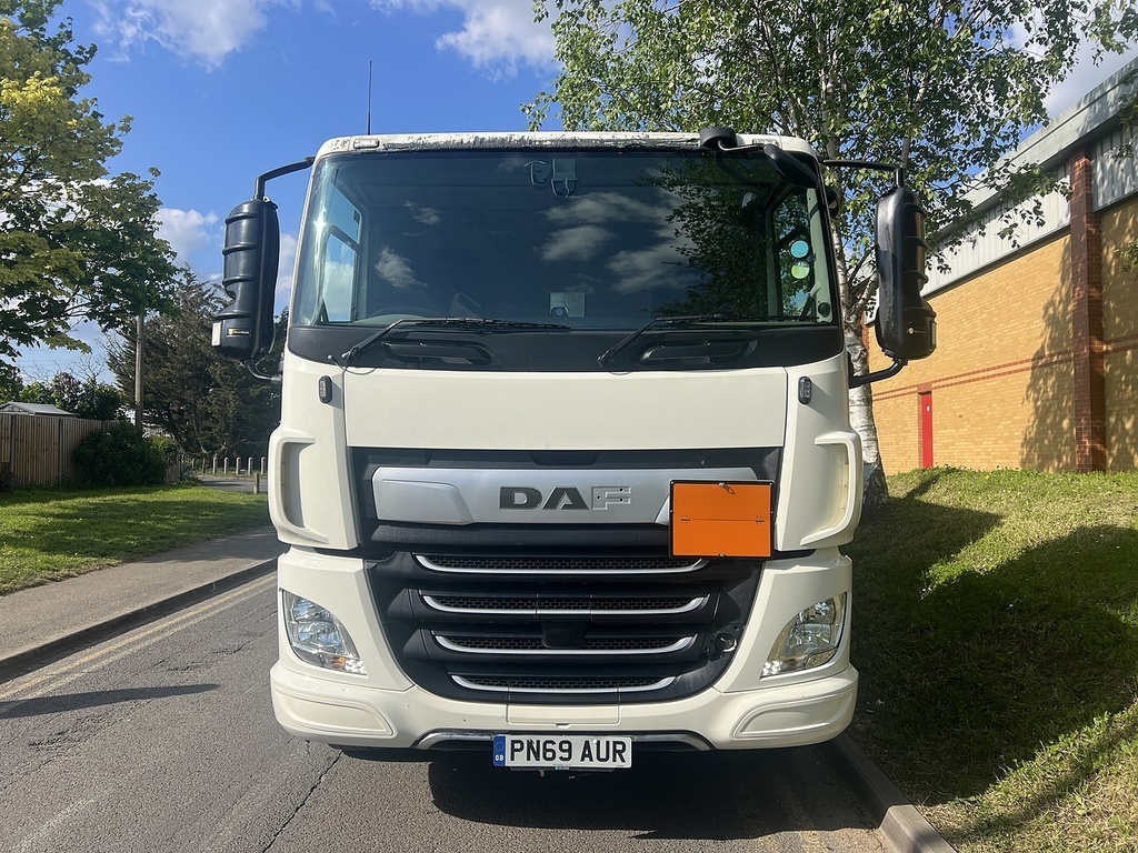 DAF All Models Adr Fuel Tanker 8X2 Rearlift And Steer 12.9 12.9 2 White #6