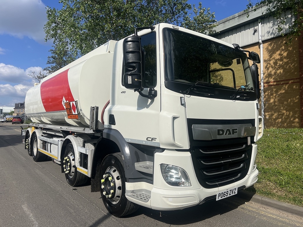 DAF All Models Adr Fuel Tanker 8X2 Rearlift And Steer 12.9 0.0 White #3