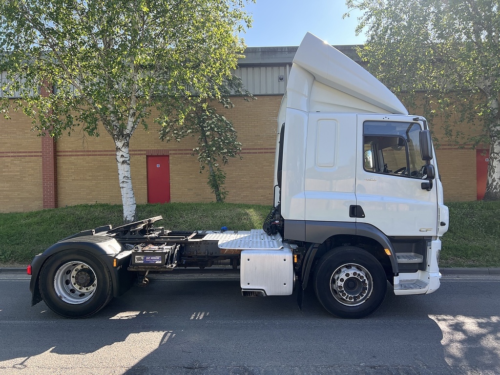 DAF All Models Daf Cf 450 4X2 Sleeper Cab 10.8 Tractor Unit A White #4