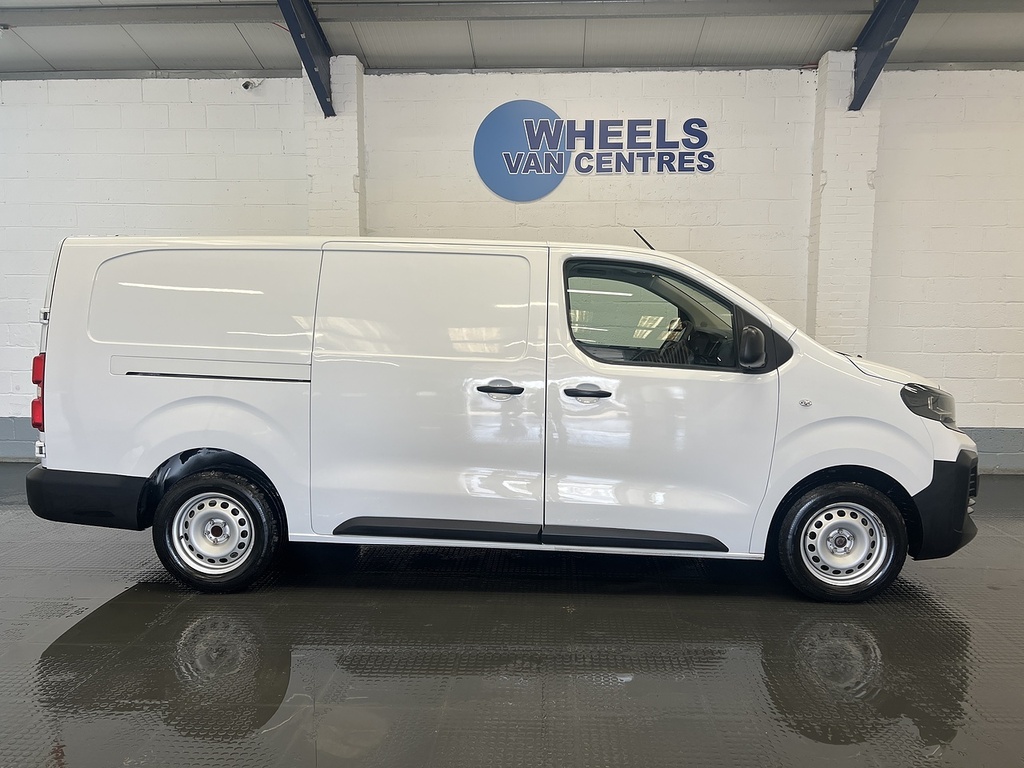 Vauxhall Vivaro 2.0 Turbo D Prime XL Panel Van 6Dr L DN24YKL White #6