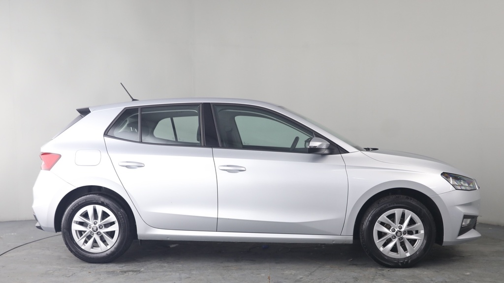 Skoda Fabia 1.0 Tsi Se Edition Hatchback Eur GL25KBO Silver #4