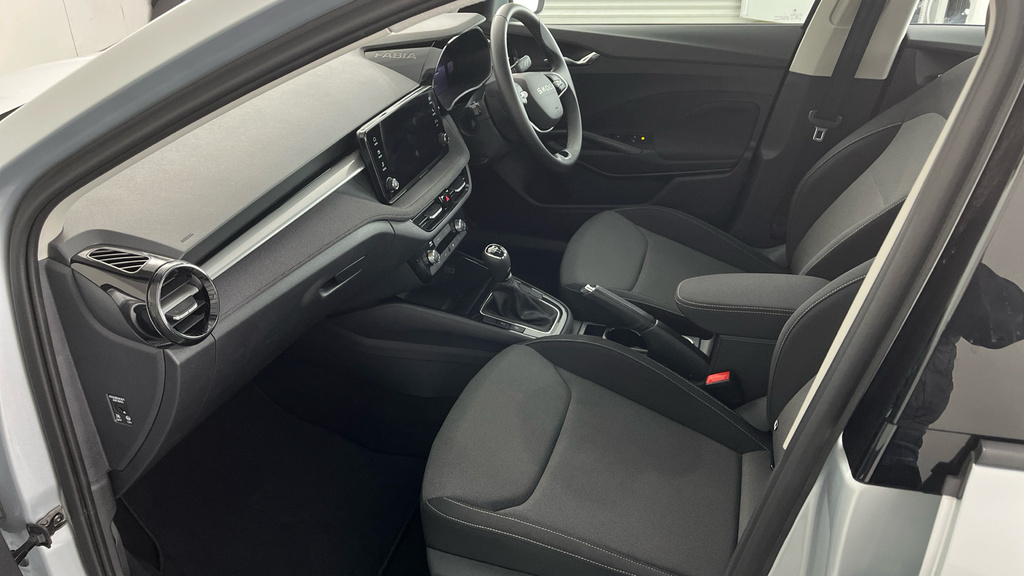 Skoda Fabia 1.0 Tsi Se Edition Hatchback Eur GL25KBO Silver #2
