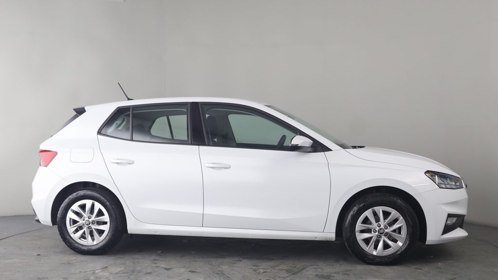 Skoda Fabia 1.0 Tsi Se Edition Hatchback Eur GL25FBK White #4