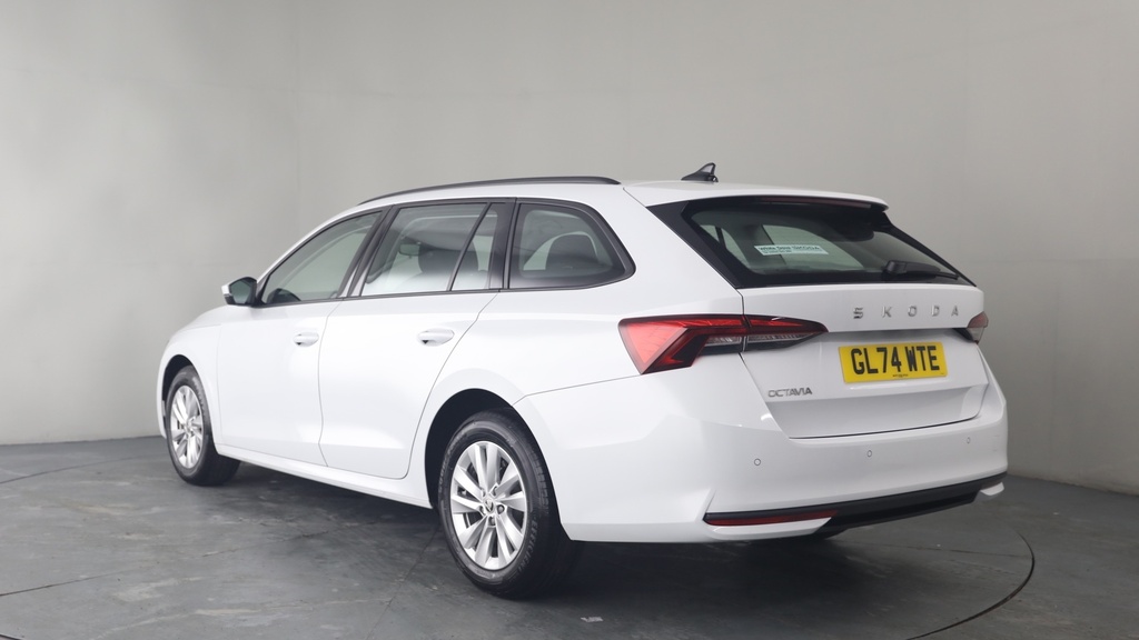 Skoda Octavia 1.5 Tsi E-tec Mhev Act Se Technology Estate Pe White #2