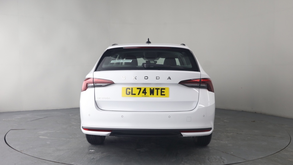 Skoda Octavia 1.5 Tsi E-tec Mhev Act Se Technology Estate Pe White #5
