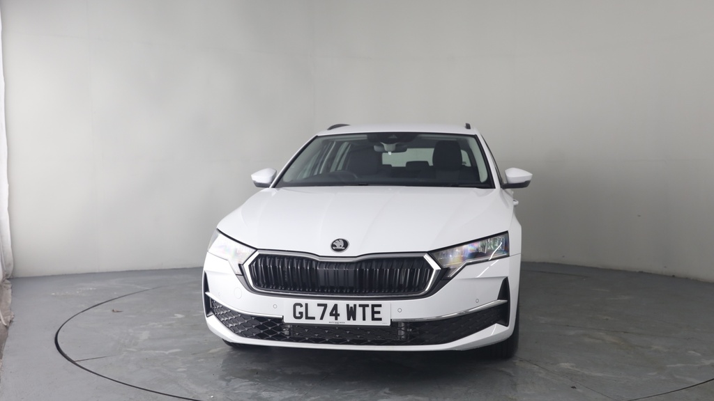 Skoda Octavia 1.5 Tsi E-tec Mhev Act Se Technology Estate Pe White #4