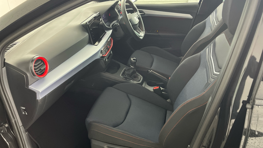 Seat Ibiza 1.0 Tsi Fr Hatchback Euro 6 Ss KR75SXK Black #2