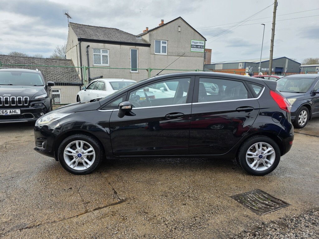 Ford Fiesta Hatchback 1.3 Zetec 201616 NV16VGU Black #4