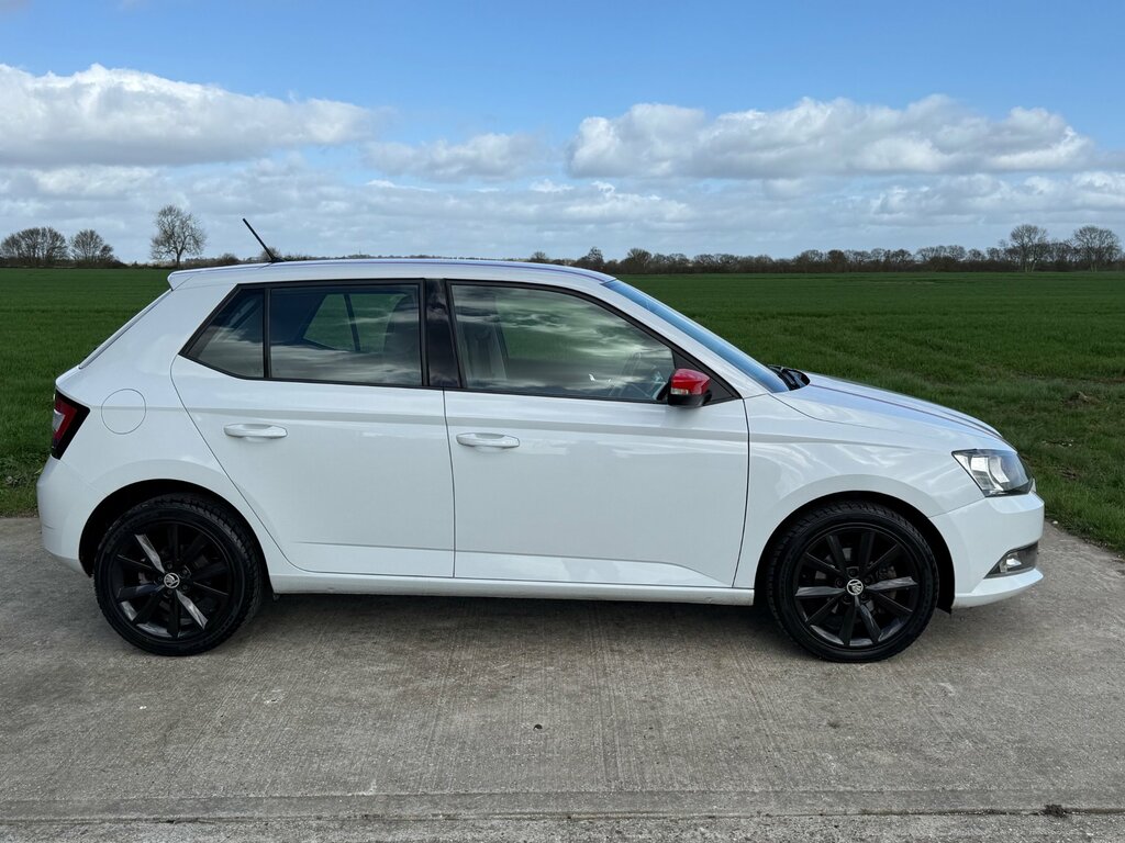 Skoda Fabia 1.0 Tsi Redline Hatchback Euro 6 KR67PJV White #5
