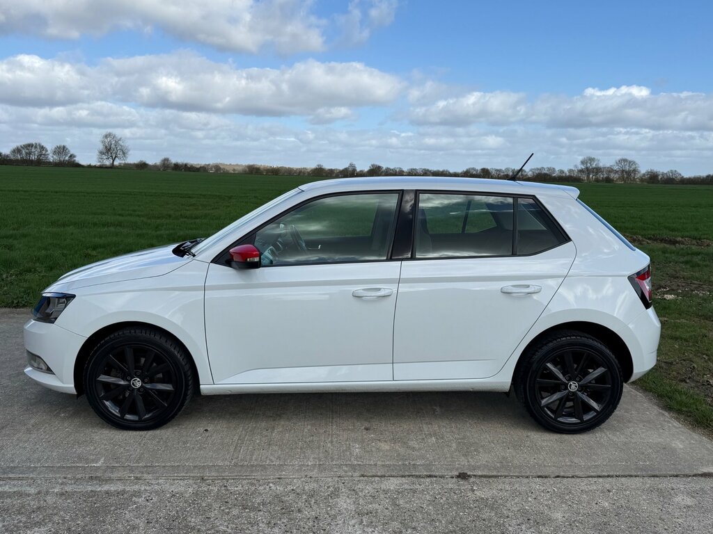 Skoda Fabia 1.0 Tsi Redline Hatchback Euro 6 KR67PJV White #6